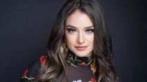 Corinne: Under the Mistletoe - A Late-Night Christmas in New York