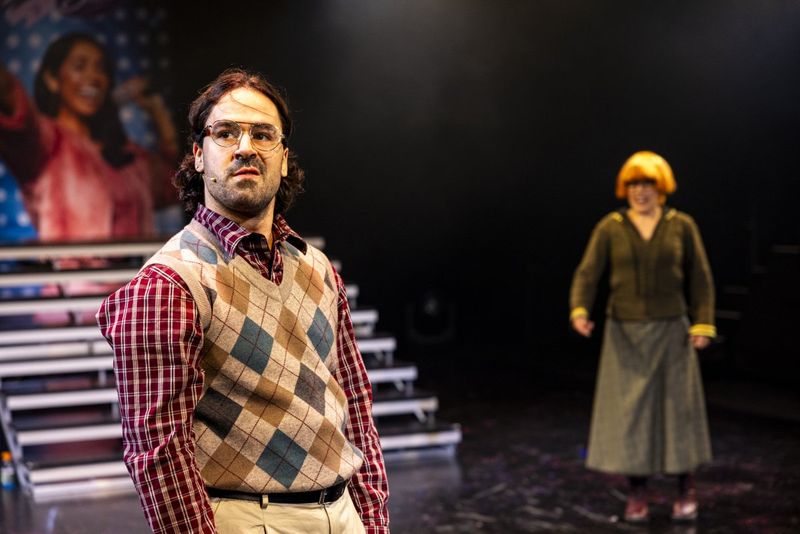 REVIEW: Yve Blake Gives Shakespeare’s Tragedy Of Macbeth A Contemporary Teen Treatment With MACKENZIE Image