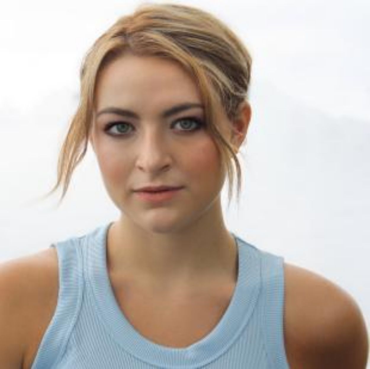 Alexa Reeves