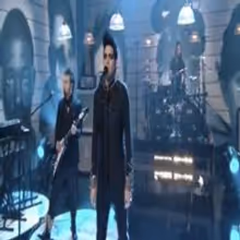 STAGE TUBE: Adam Lambert Performs on 'The Tonight Show'