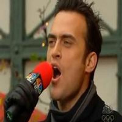 STAGE TUBE: Cheyenne Jackson Sings 'Play To Win'