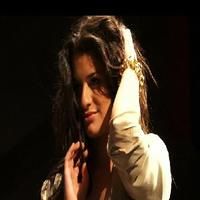 STAGE TUBE: Behind The Scenes With GLEE At Elle Photoshoot