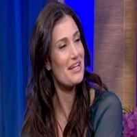 STAGE TUBE: Idina Menzel Talks GLEE & Tour Video