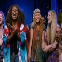 STAGE TUBE: Kelly Ripa Performs 'Aquarius' with the HAIR Cast on LIVE!