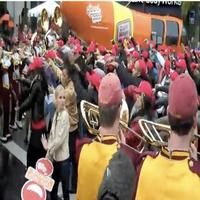 STAGE TUBE: Kristin Chenoweth Kicks off Oscar Mayer's Good Mood Mission Campaign