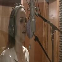STAGE TUBE: Behind the Scenes With Melora Hardin Recording 'Close To You' Video