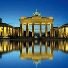 The Stage Entertainment Presents HINTERM HORIZON