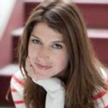 Nicole Parker Returns To Birdland In SUITCASE FULL OF LIES 5/24