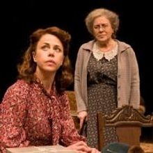 The Old Globe Extends LOST IN YONKERS Through 3/7