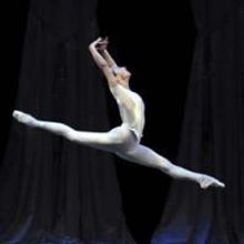 Smuin Ballet Hosts Toys For Tots Drive And Special Appearances By Santa 