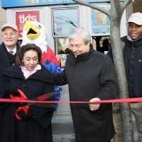 Borough President Marty Markowitz Cuts Ribbon At New Downtown BKLYN Info Center