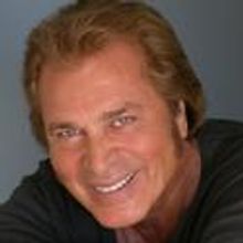 Engelbert Humperdinck Comes to the St. George Theatre 5/14