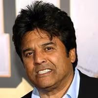Erik Estrada and Laura McKenzie Host The 2009 Hollywood Christmas Parade/Live…