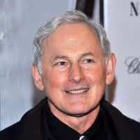 PRESENT LAUGHTER's Garber Featured On 'Martha Stewart' 1/6