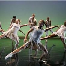 Cedar Lake Contemporary Ballet Comes To The Auditorium Theatre Of Roosevelt Universit