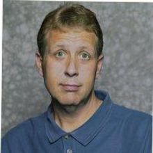 Steve Cochran Returns to The Hemmens With His 'New Year’s Eve Show For People Who C