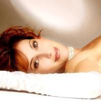 Jaimie Roberts Performs Holiday Favorites At The Garden Theatre 12/4-6