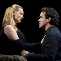 TIME STANDS STILL Opens Tonight at MTC's Samuel J. Friedman Theatre