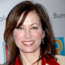 Linda Eder Comes To The Van Wezel 12/9 With A Holiday Concert