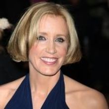 Huffman, Jackson, Mirren & 'Hangover' Cast Set as Presenters at Golden Globe Awards