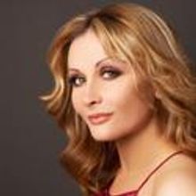 Giada Valenti Comes To The Cabaret at Theater Square 5/17