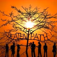 Julie Reiber replaces Dee Roscioli in THE BEATEN PATH; Show Set For The Laurie…