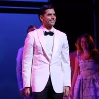 BYE BYE BIRDIE's John Stamos To Appear On 'The Howard Stern Show' 12/3
