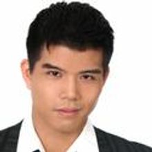 Curtain Call Welcomes Telly Leung At Splash Bar 5/17