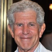 Nicole Roberts Comments on Her Father's Condition to The NY Times: 'He Experienced A Minor Seizure'