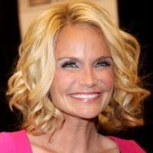 Kristin Chenoweth & Christina Applegate to Appear on Carrie Underwood's T.V. Holiday…