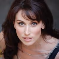 Lesli Margherita Reprises Solo Show, ALL HAIL THE QUEEN (THE REIGN CONTINUES)…