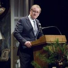 Associated Press Profiles Guthrie Director Joe Dowling
