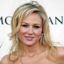 Singer/Songwriter Jewel Comes To The Van Wezel 11/4