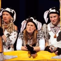 Photo Flash: CLICK, CLACK, MOO at Off-Broadway's Lucille Lortel Theatre