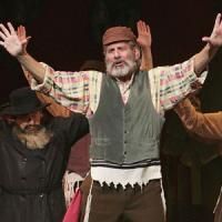 FIDDLER ON THE ROOF Comes To Chicago's Ford Center 6/10-6/28