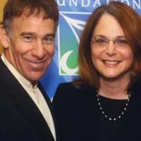 Maxyne Lang Given Abe Olman Publisher Award During Hall Of Fame Awards Gala 6/18