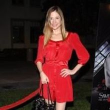 STUCK Premieres 6/3 At Center Stage, Stars Sorvino, MacIvor, Brookes