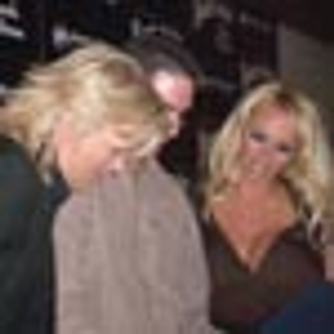 Photo Coverage: Hans Klok's Beauty of Magic Opens in Vegas Photos