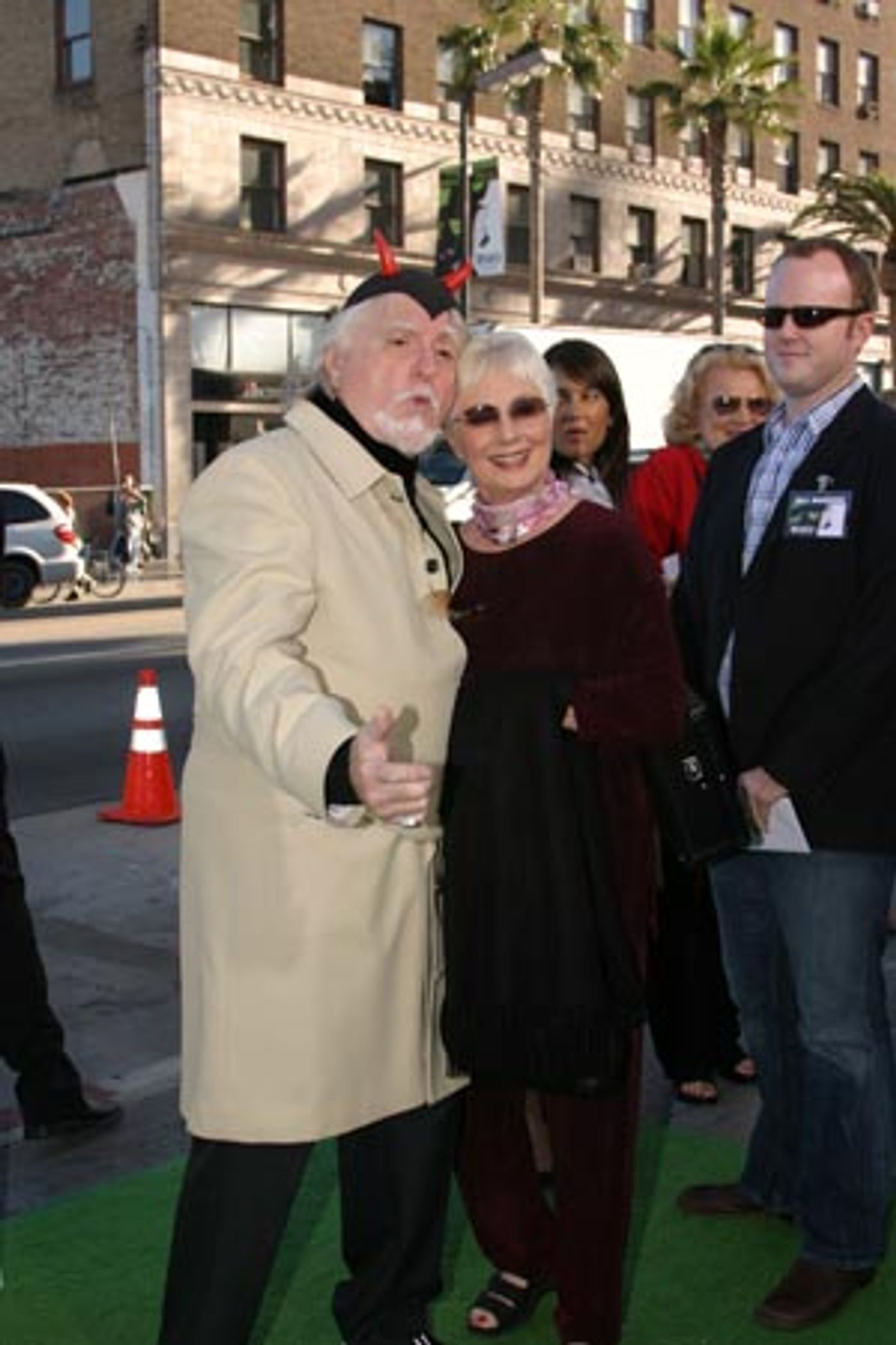 Photo Coverage: Wicked Flies In To Los Angeles  Image