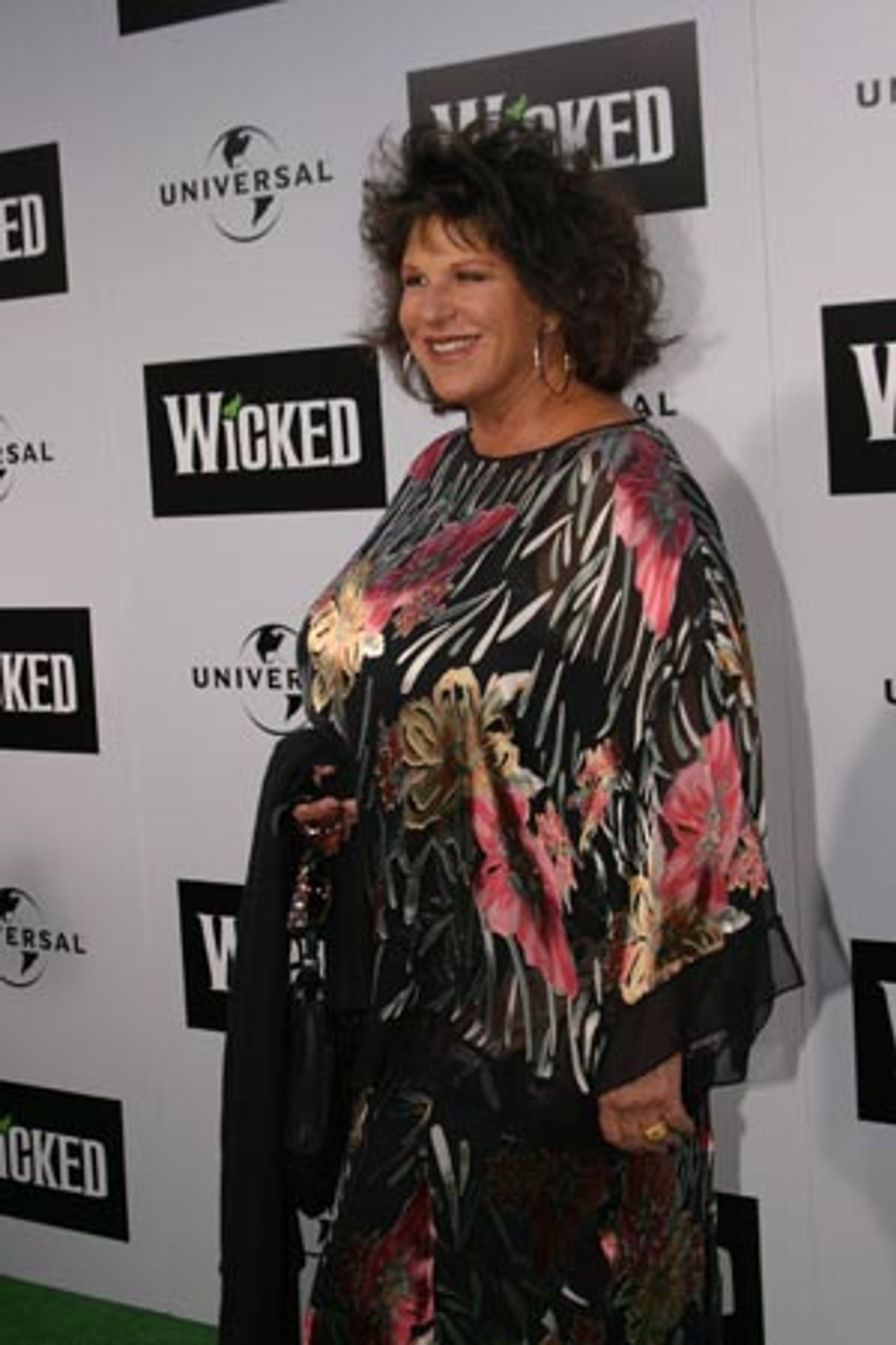 Photo Coverage: Wicked Flies In To Los Angeles  Image