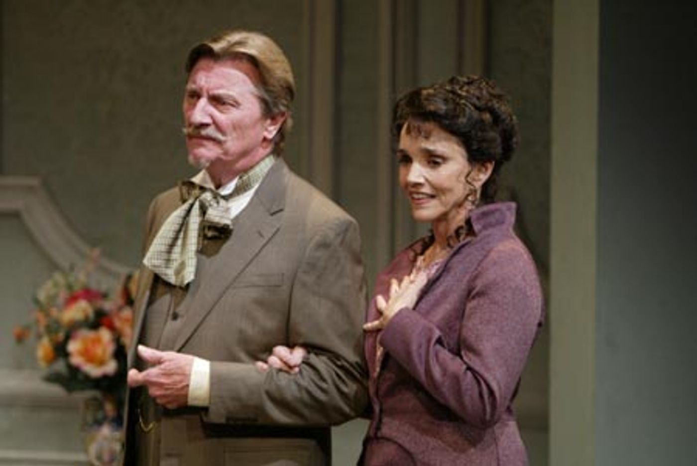 Photo Preview: The Atlantic Theatre Company's The Cherry Orchard  Image
