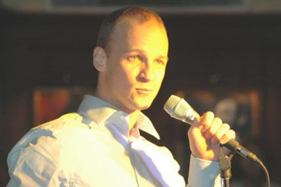 Photo Coverage: New Year's Eve Concert at Tony's DiNapoli Times Square Image