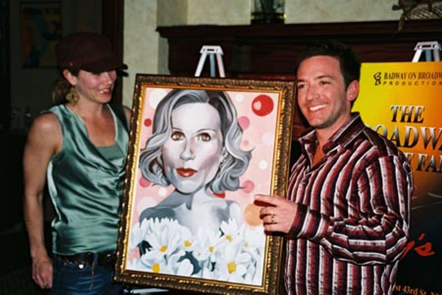 Photo Coverage: Christina Applegate Portrait Unveiled on Broadway Wall of Fame Image