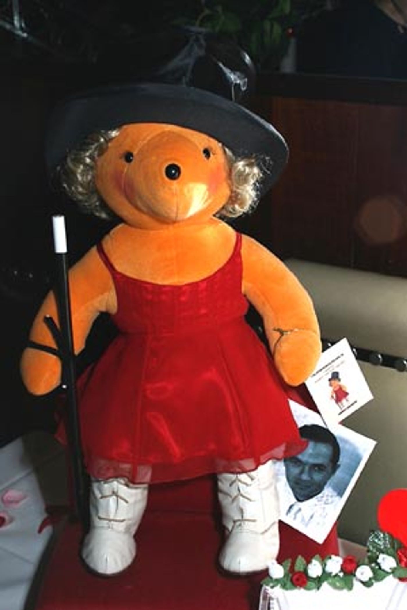 Photo Coverage: Broadway Bears Reception and Auction  Image