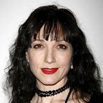 Bebe Neuwirth Returns to Chicago December 31 - as Roxie!
