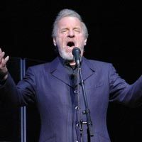 Photo Coverage: Colm Wilkinson in 'Broadway & Beyond' at Town Hall