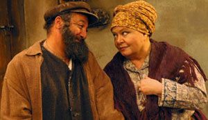 Struthers and Mekka Keep Up The Tradition in Fiddler