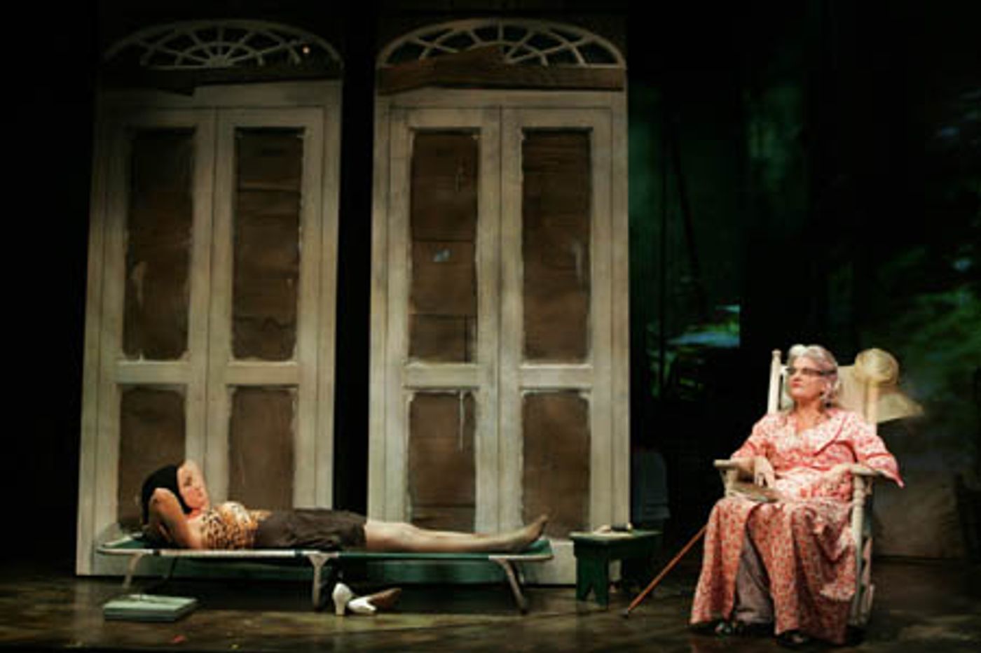 Photo Flash: Grey Gardens at Playwrights Horizons  Image