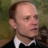 TV: Broadway Beat - Curtains and All About Us Video