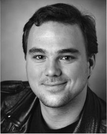 INTERVIEW: Actor-Adventurer Knocks 'em Dead at Spotlighters